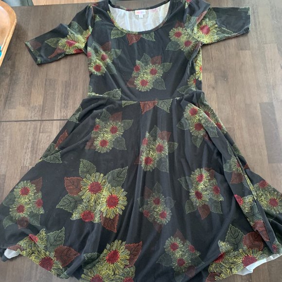 LuLaRoe Sunflower Dress XL - Picture 1 of 2